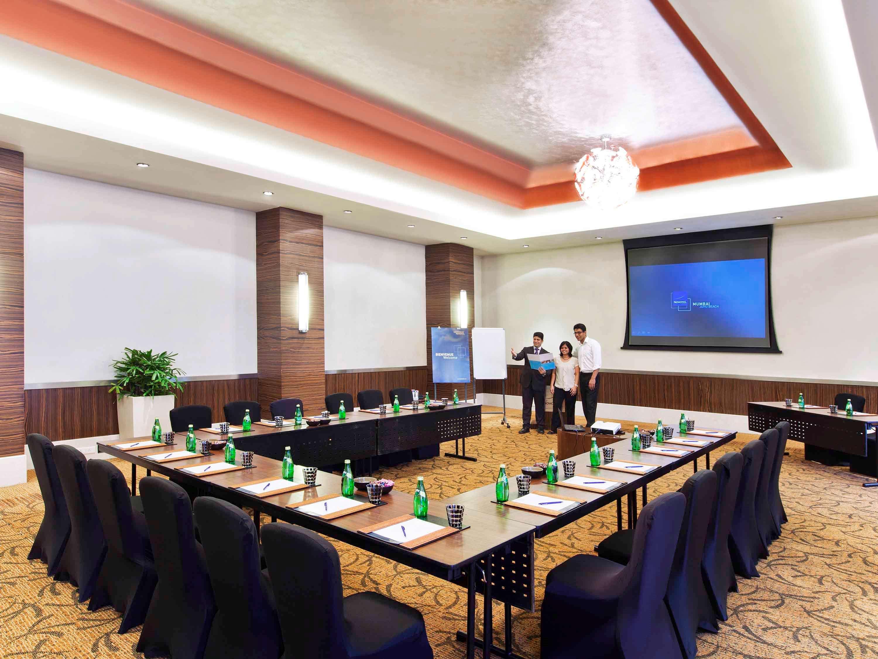 Novotel Mumbai Juhu Beach Ngoại thất bức ảnh Meeting room